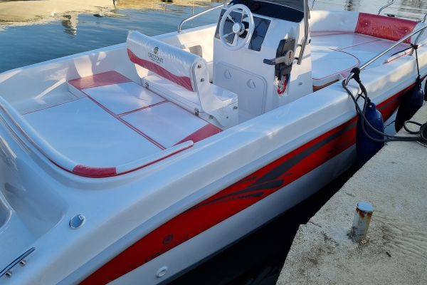 Nin rent a boat Syros